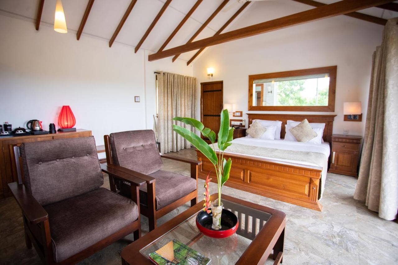 Hotel Kalu'S Hideaway Udawalawe Esterno foto