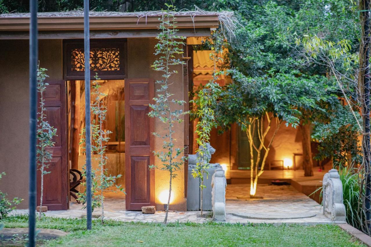 Hotel Kalu'S Hideaway Udawalawe Esterno foto