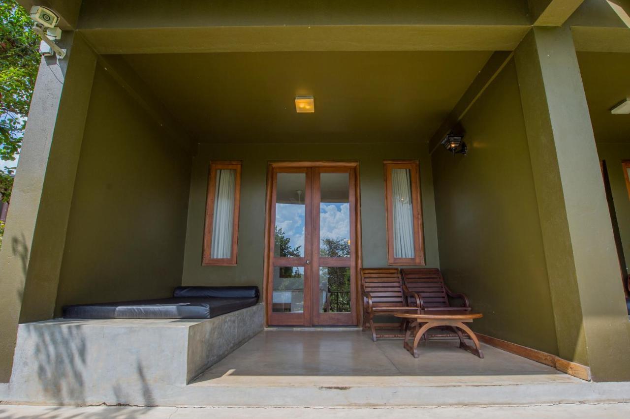 Hotel Kalu'S Hideaway Udawalawe Esterno foto