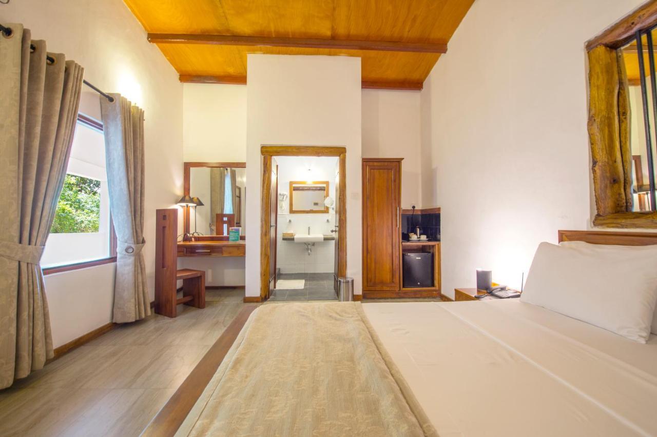 Hotel Kalu'S Hideaway Udawalawe Esterno foto